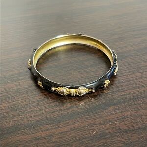Vintage style Bangle bracelet